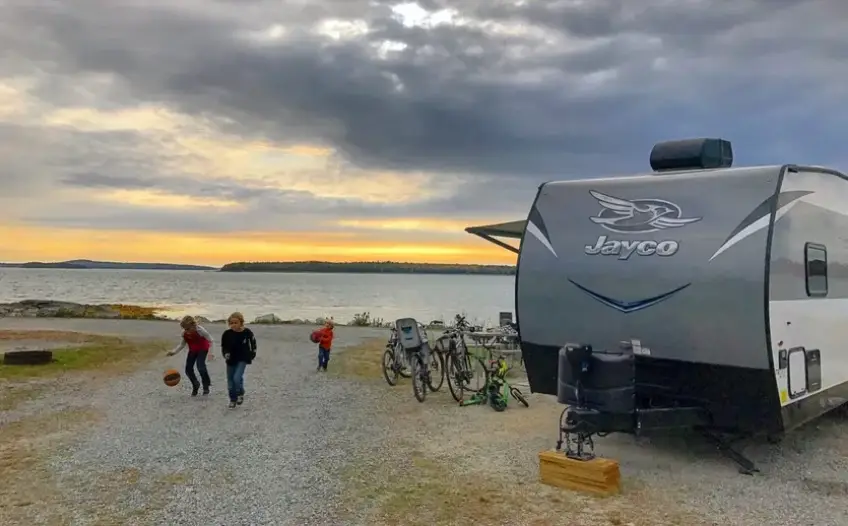 Top 10 Must-Have Items for RV Camping