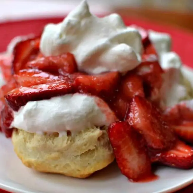 Heavenly Homemade Strawberry Shortcake You’ll Crave All Year